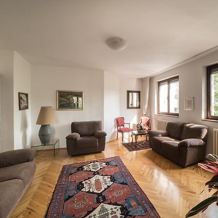 Sensitive Apartment Belgrado Esterno foto