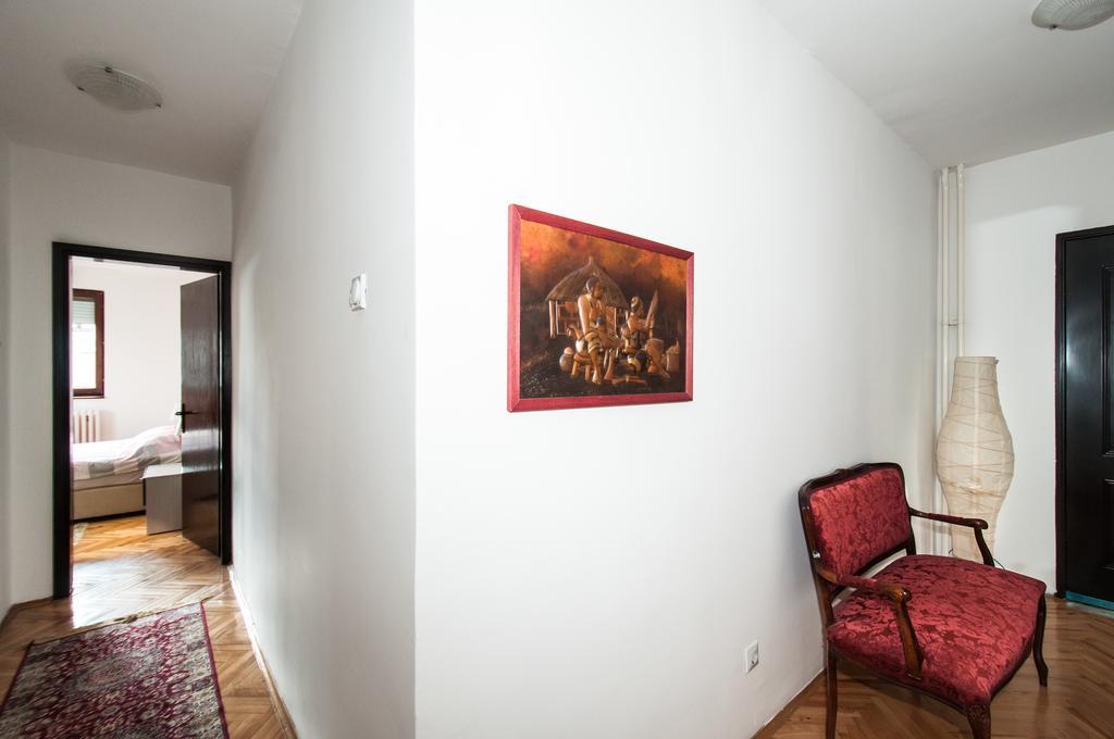 Sensitive Apartment Belgrado Esterno foto