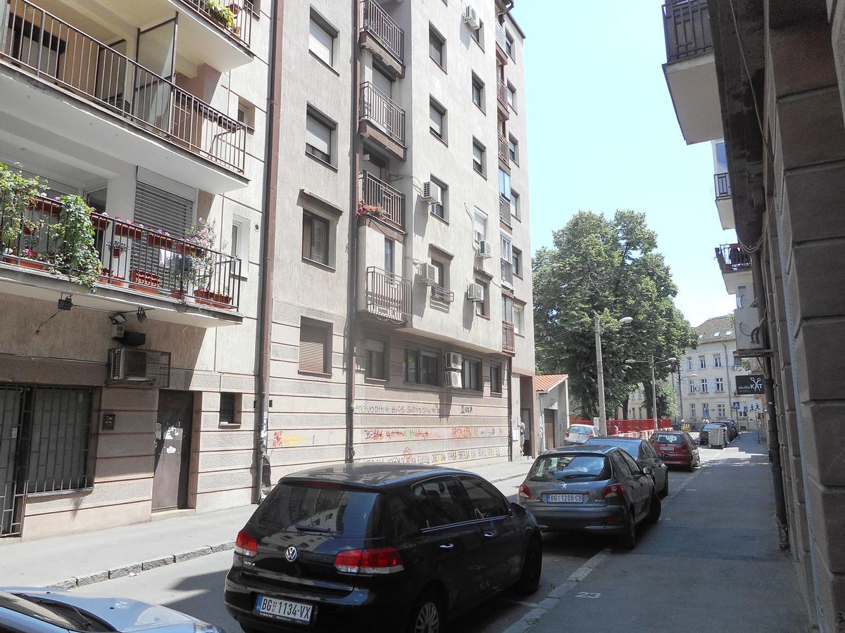 Sensitive Apartment Belgrado Esterno foto