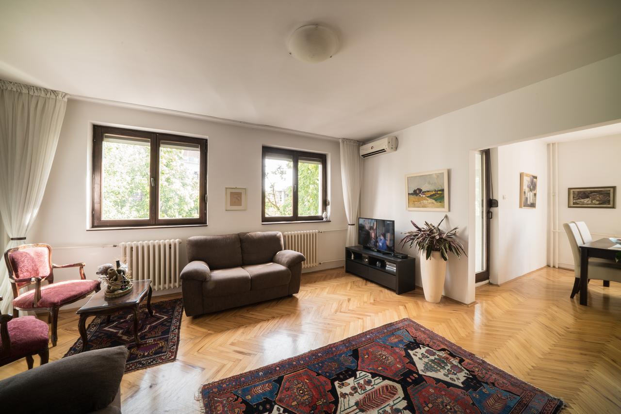 Sensitive Apartment Belgrado Esterno foto